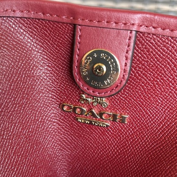 Coach City Tote In Signature Canvas With Heart Petal Print Brown Multi - Picture 12 of 16